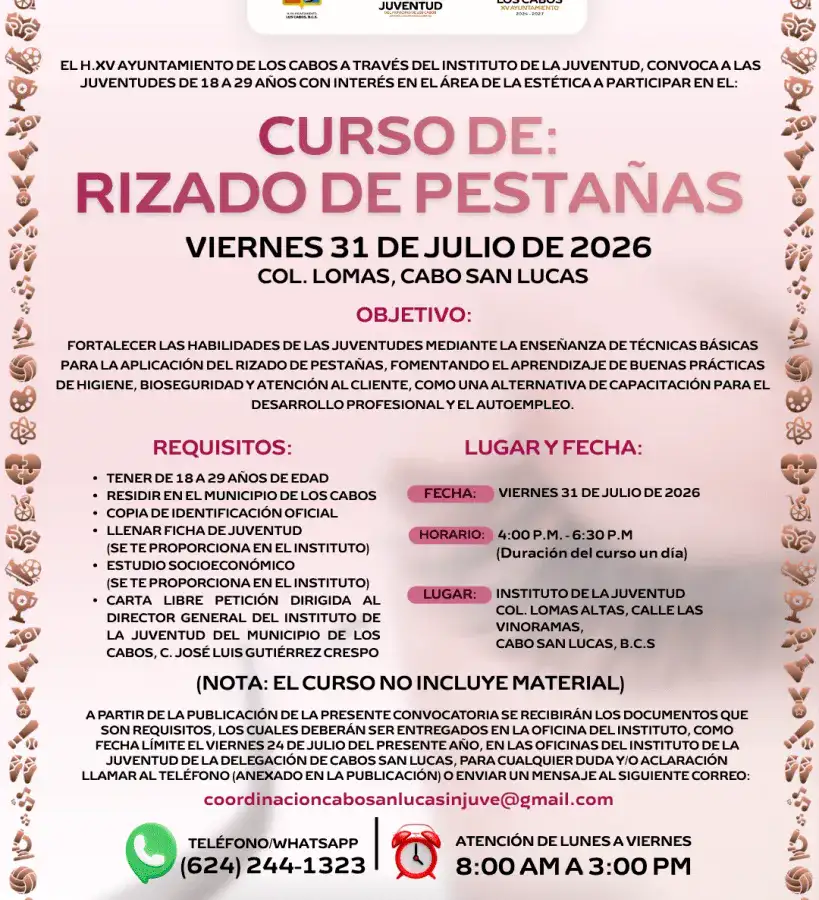 Jóvenes en un taller de capacitación de rizado de pestañas en Los Cabos