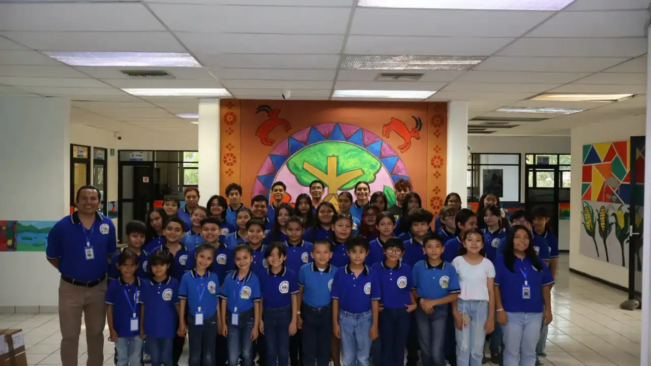 Estudiantes del Coro Monumental de Guanajuato en un ensayo previo a su presentación en el Castillo de Chapultepec.