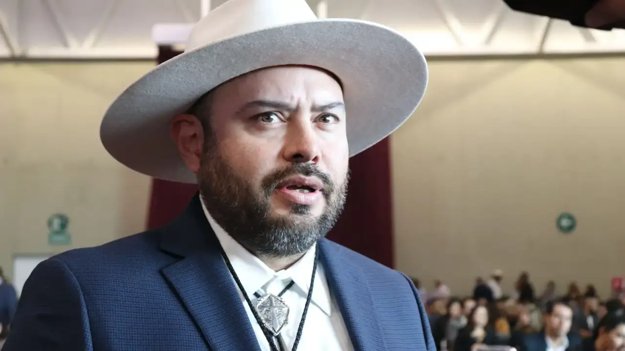 Líderes de clubes de migrantes zacatecanos durante una reunión de trabajo