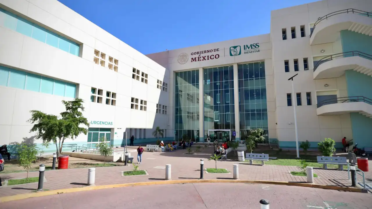 Hospital general en Sinaloa con personal médico en urgencias