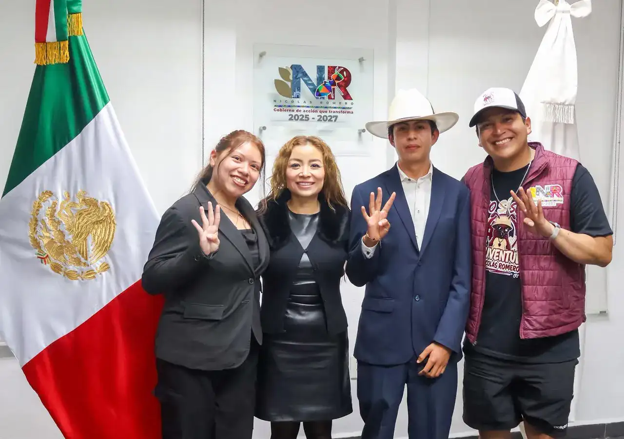 Jóvenes reunidos en sesión de Cabildo Juvenil en Nicolás Romero