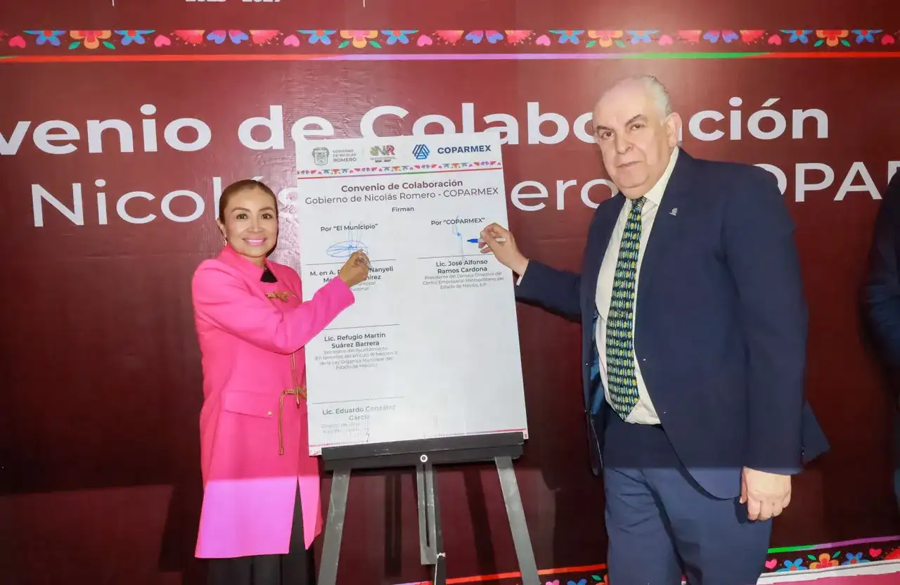 Firma de convenio entre autoridades municipales y empresarios en Nicolás Romero