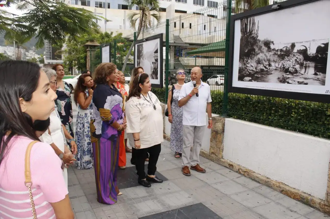 Fotografías históricas de Acapulco en exposición en el Centro Cultural Acapulco