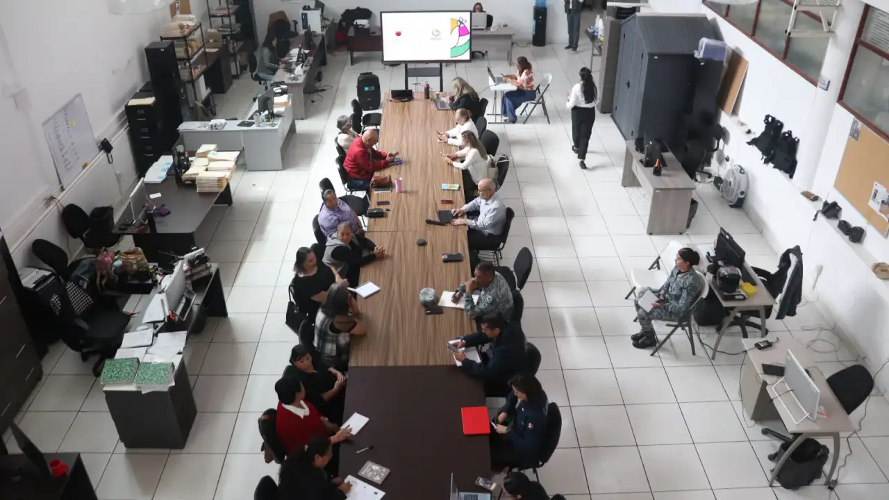 Reunión de trabajo entre autoridades y colectivos de familias en Zacatecas
