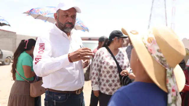 Entrega de agua purificada a familias en Valle Dorado II, Ciudad Juárez