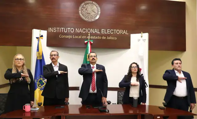 Autoridades electorales durante el inicio del proceso electoral federal en Jalisco