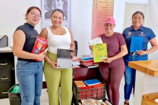 Oficinas del Instituto de las Mujeres en Cabo San Lucas durante la colecta de libros