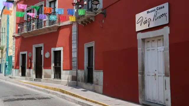 Fachada del Museo Casa Diego Rivera en el centro de Guanajuato