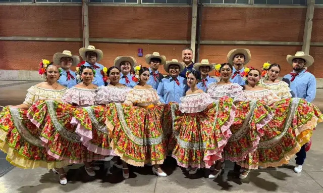 Estudiantes normalistas en un evento académico en La Paz, Baja California Sur
