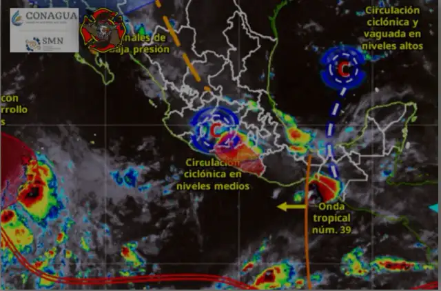 Cielo nublado y lluvia sobre una zona urbana de Guerrero