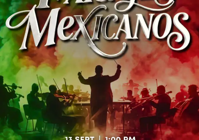 Orquesta sinfónica durante un concierto en un recinto cultural de Toluca