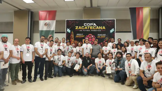 Estudiantes y docentes durante una actividad académica en Zacatecas