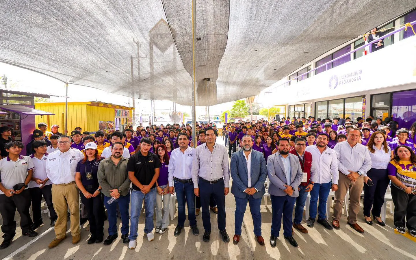 Alcalde de Reynosa insta a estudiantes a ser agentes de cambio en plática universitaria