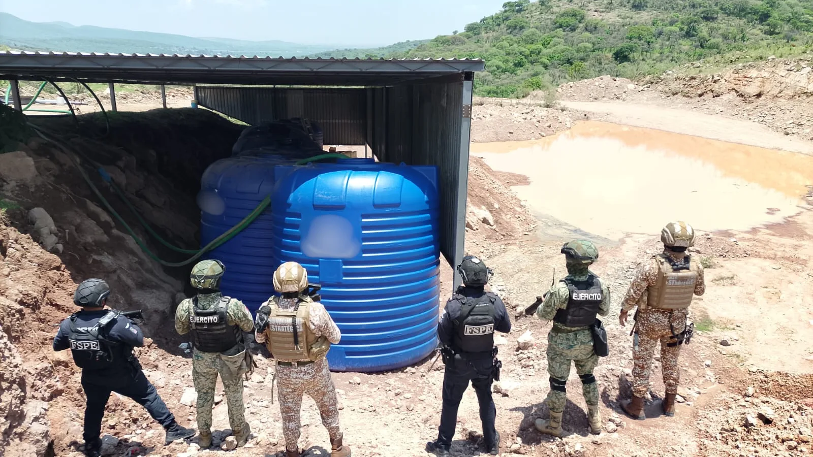 Aseguran dos centros clandestinos de combustible en Guanajuato; decomisan más de 69 mil litros