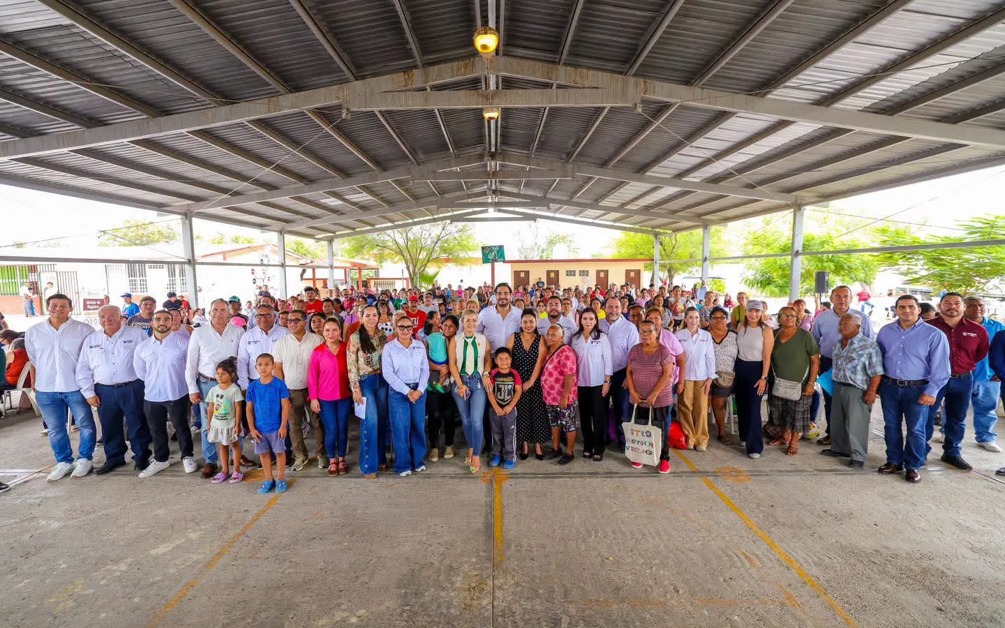 Audiencia pública en escuela de Reynosa acerca servicios a familias de El Olmo