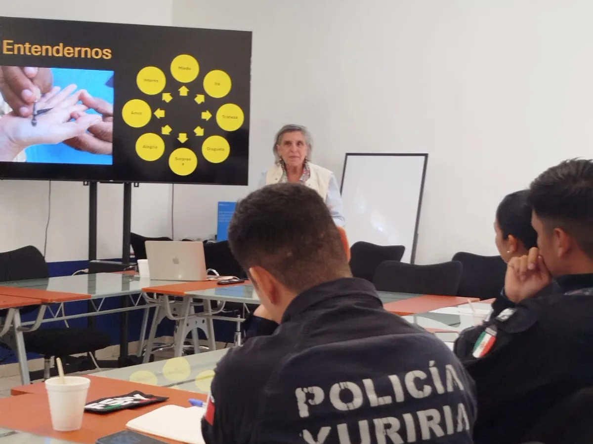 Capacitan a 106 policías turísticos de Pueblos Mágicos en Guanajuato