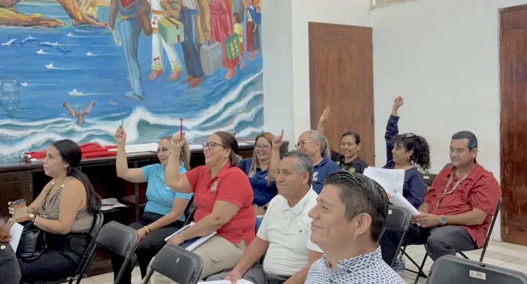 Capacitan a enlaces de archivo en Los Cabos para fortalecer transparencia y gestión documental