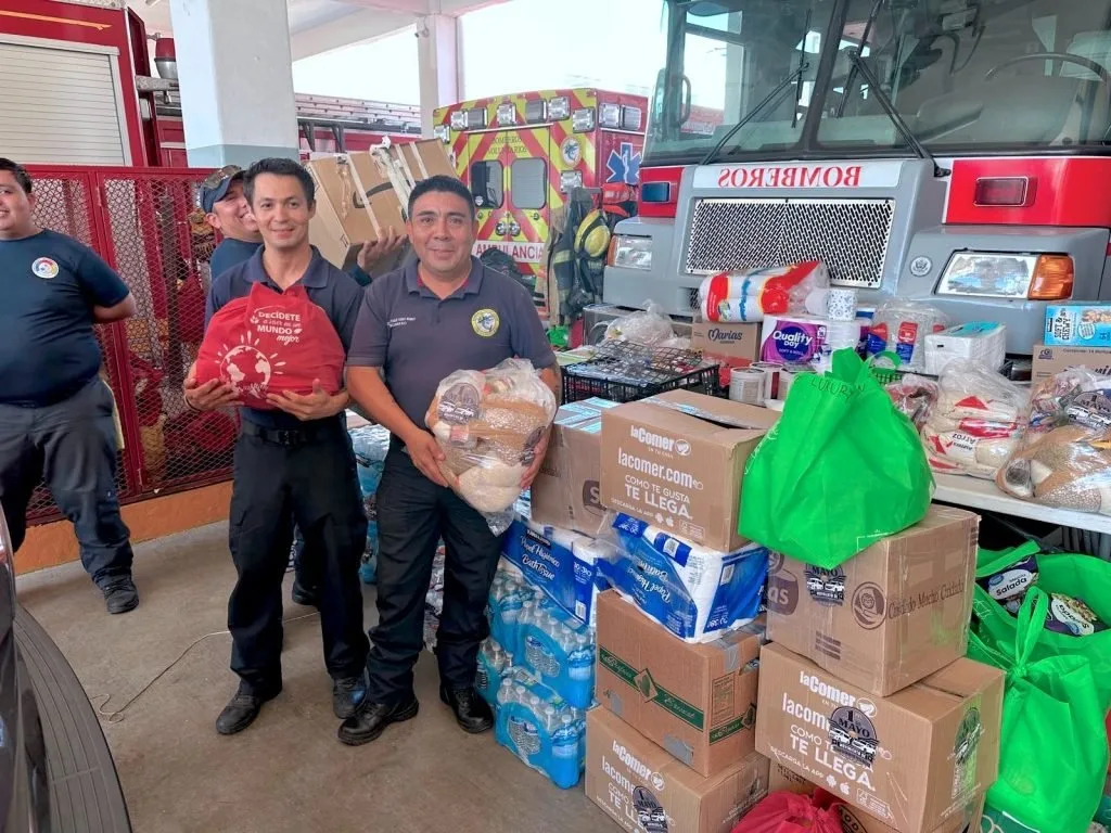 Concluye Bomberos de Cabo San Lucas envío de víveres a Comondú