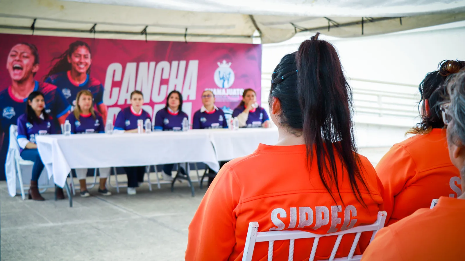 Conferencia 'Cancha Pareja para Todas' motiva a mujeres reclusas en Guanajuato
