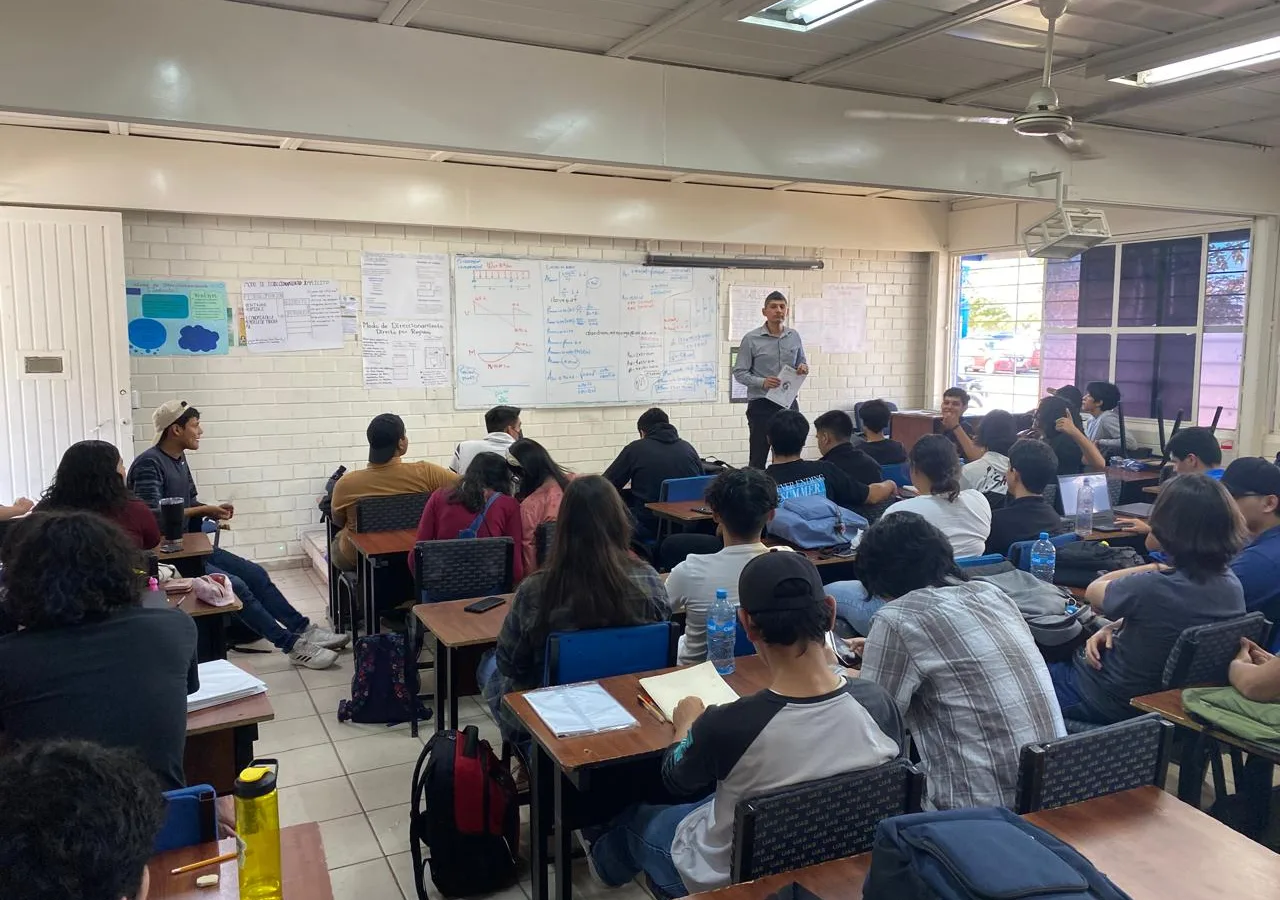 Crean aplicación en Sinaloa para aprender Lengua de Señas Mexicana y reducir brechas en aulas