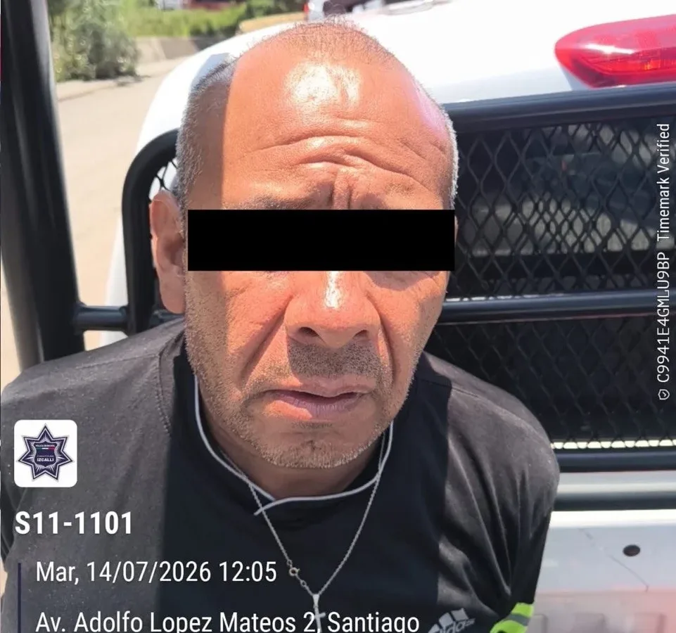 Detienen en Cuautitlán Izcalli a hombre con réplica de arma tras reporte ciudadano