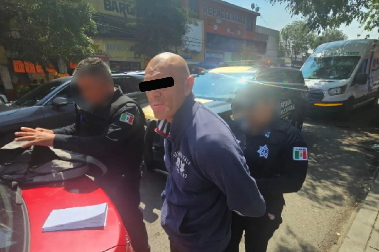Detienen en Naucalpan a hombre señalado por robo a varias farmacias