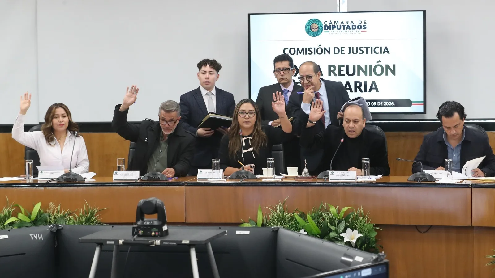 Diputados aprueban penas de prisión por suplantación de identidad digital