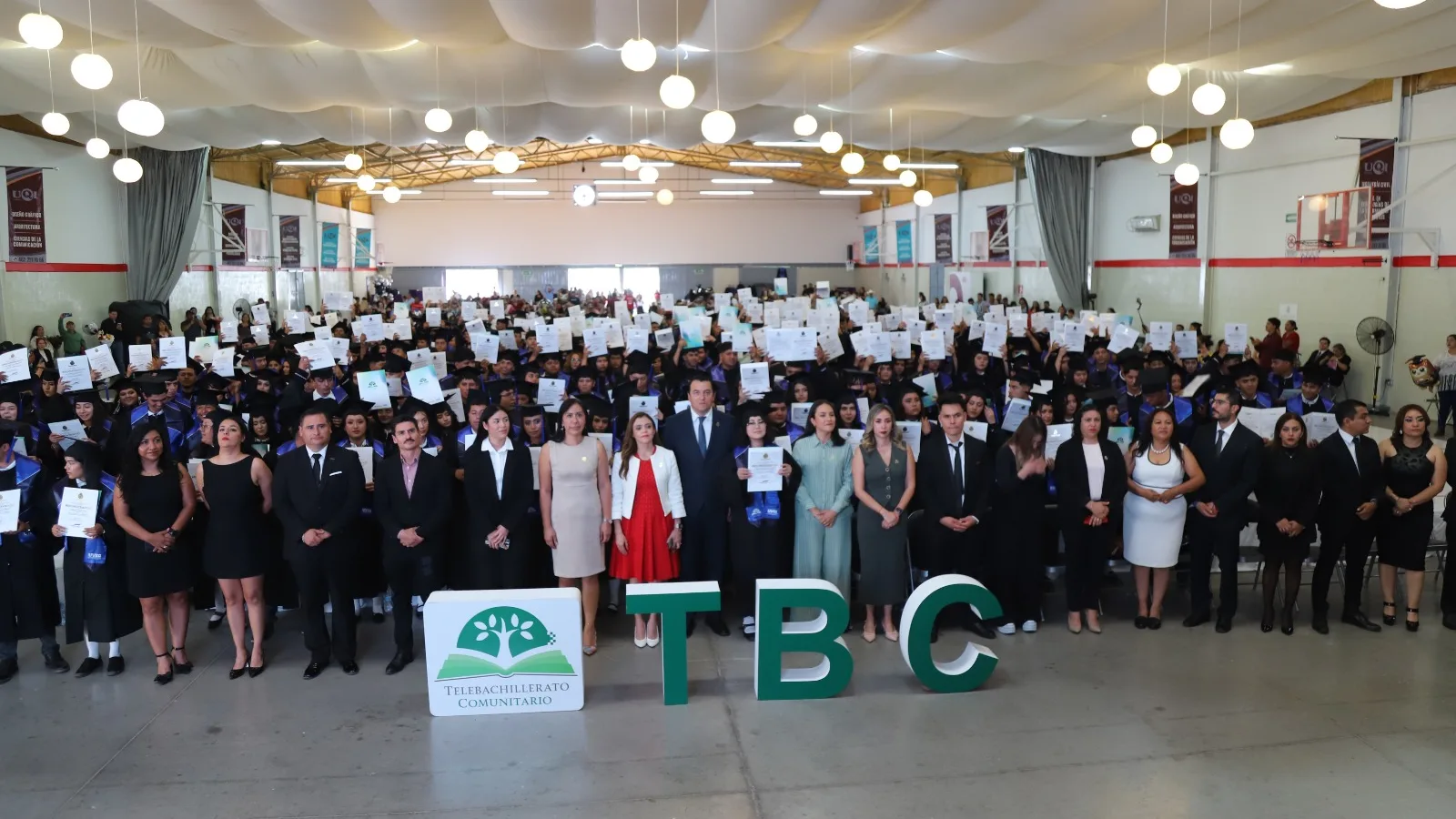 En Guanajuato, 331 jóvenes de comunidades rurales reciben certificado de bachillerato