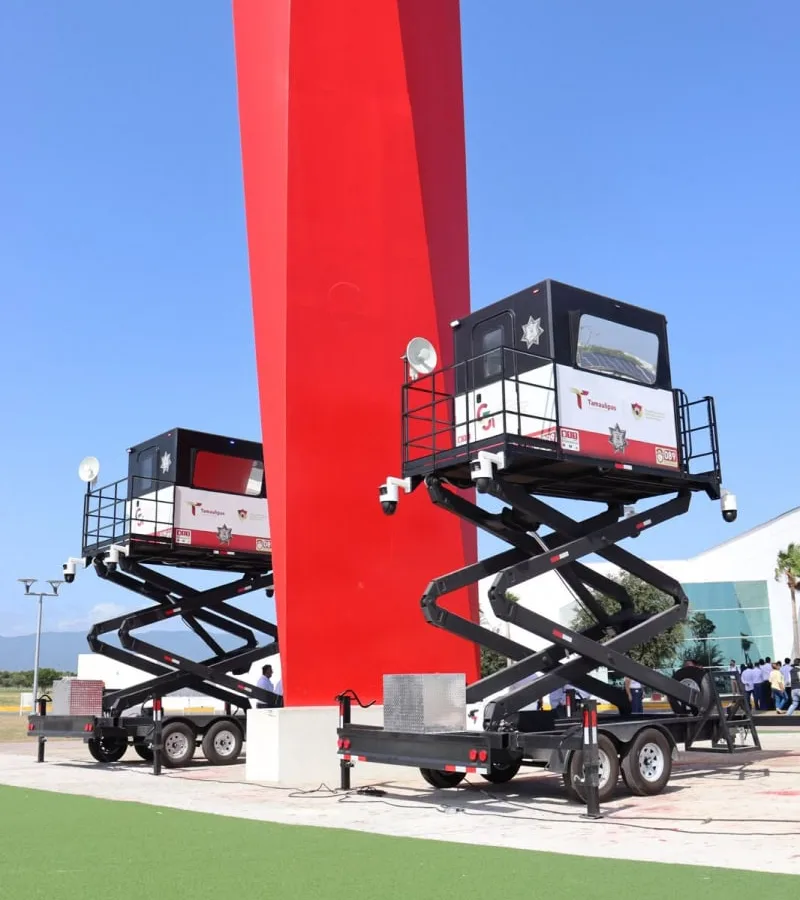 Entrega Tamaulipas 17 patrullas y torres de videovigilancia a la Guardia Estatal