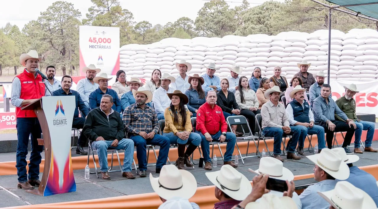 Escucha a productores guía apoyos al campo en Durango: semilla, suplemento y genética
