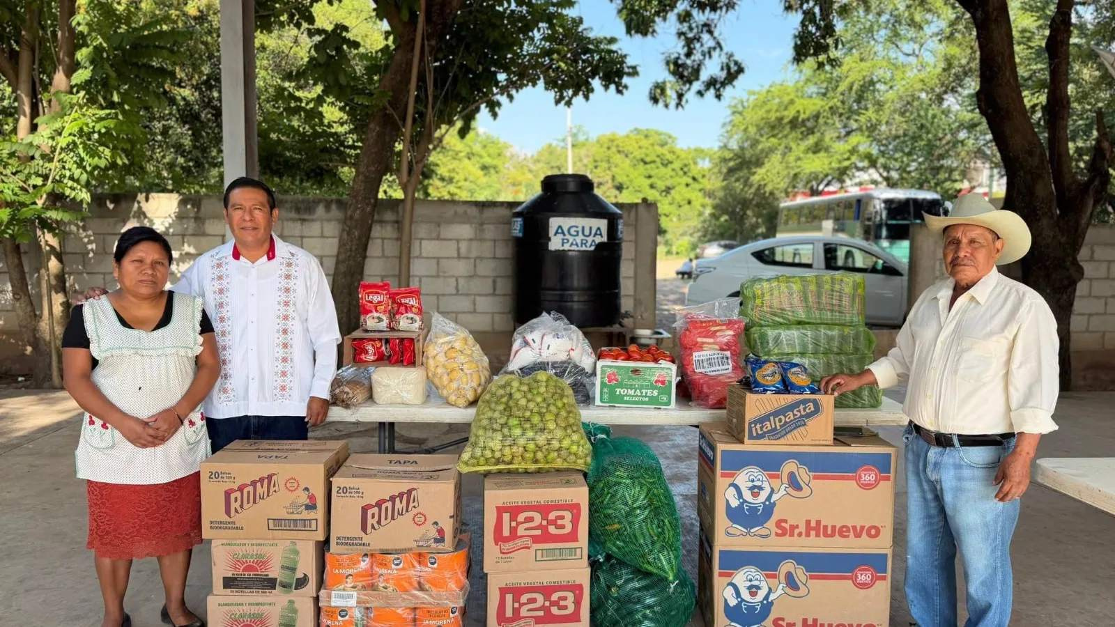 Gobierno de Guerrero refuerza atención a jornaleros indígenas migrantes en Tlapa