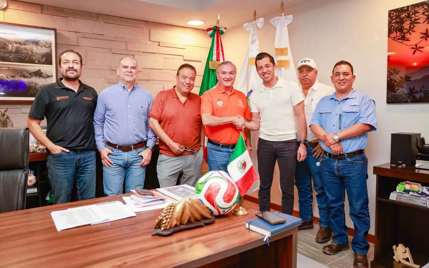 Guadalupe refuerza coordinación con CFE y Agua y Drenaje para agilizar obras