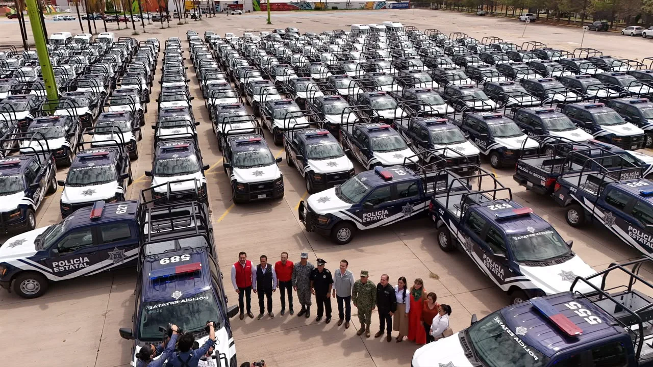 Histórico blindaje: Durango renueva flota policial con 335 unidades y baja 51% los homicidios