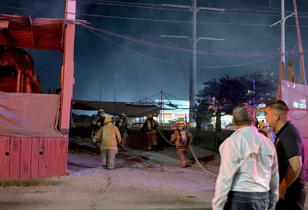 Incendios en dos restaurantes de San José del Cabo son sofocados sin lesionados