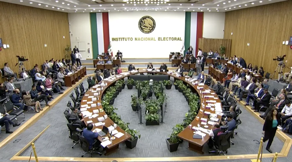 INE traza ruta para consolidar voto electrónico hacia 2036