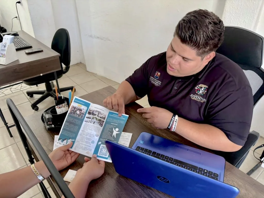 INJUVE Los Cabos ofrece apoyos en educación, deportes y movilidad para jóvenes