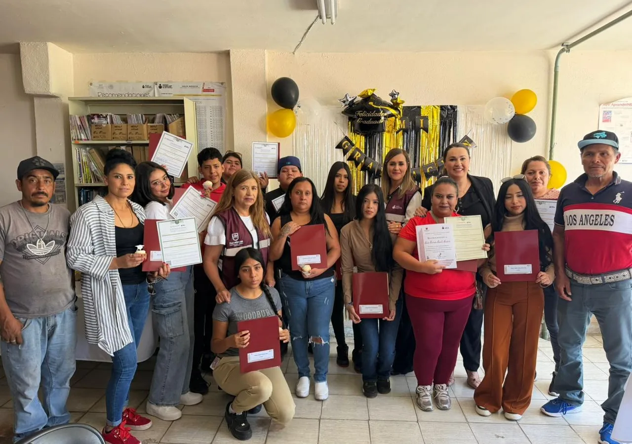 IZEA mantiene servicios educativos para adultos durante vacaciones
