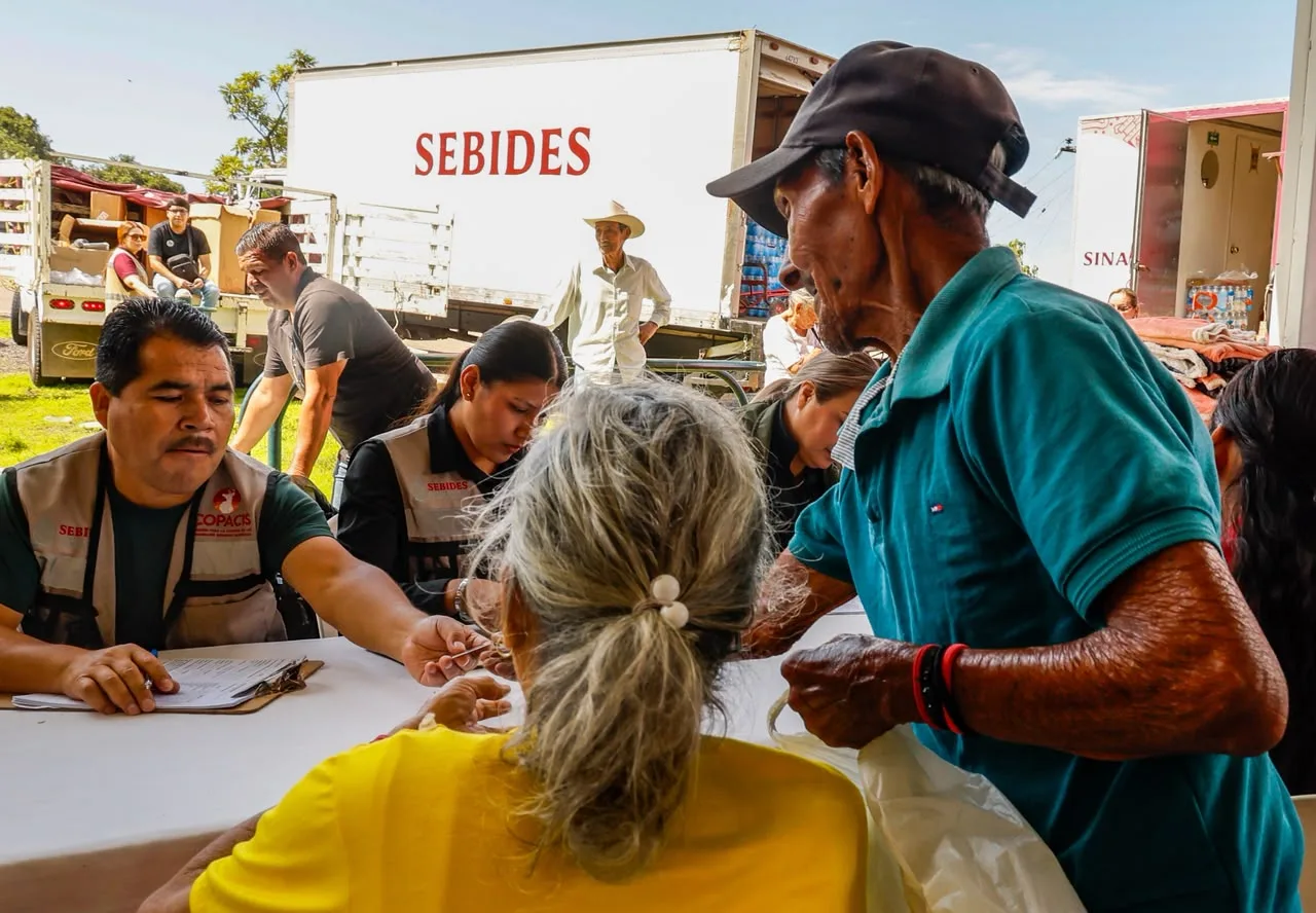 Jornada de servicios integrales beneficia a más de 400 familias en Concordia, Sinaloa