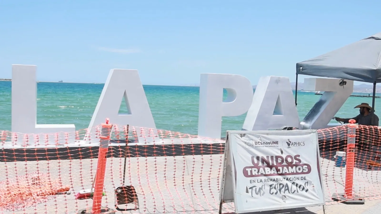 Mantenimiento de letras del Malecón de La Paz concluirá el 17 de julio