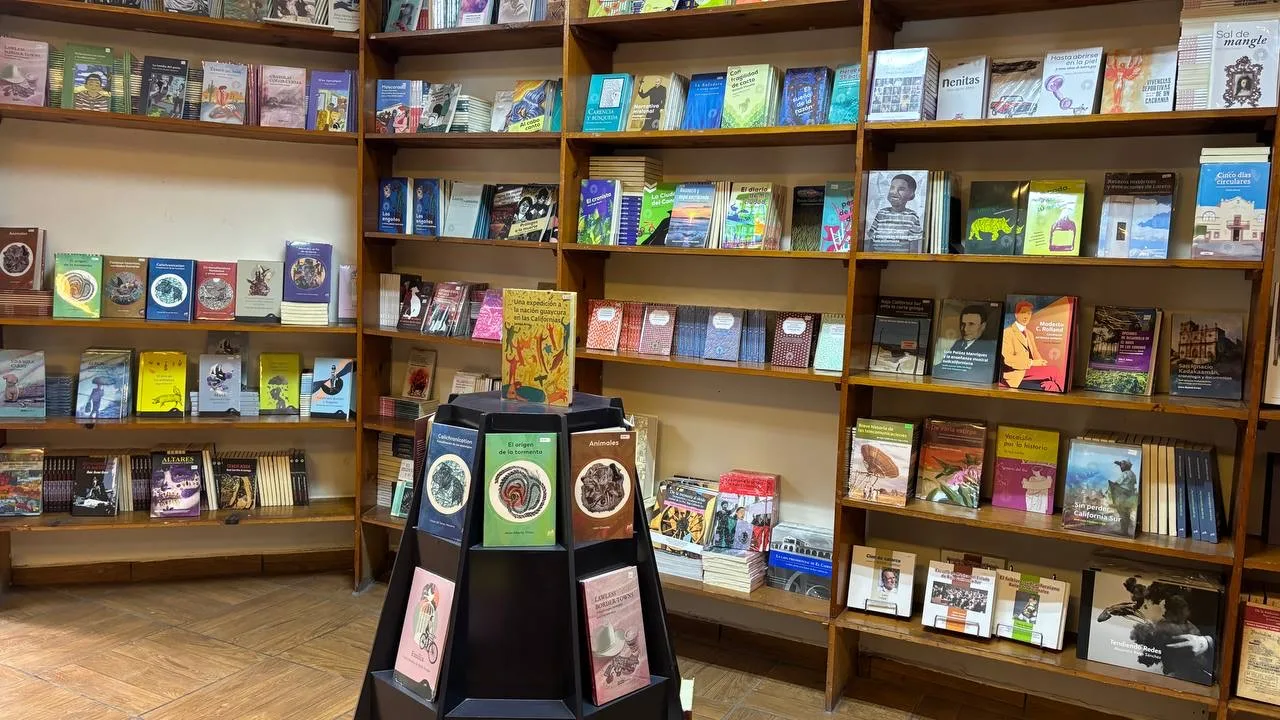 Maratón editorial en BCS: presentan siete libros y rompen récord de ventas