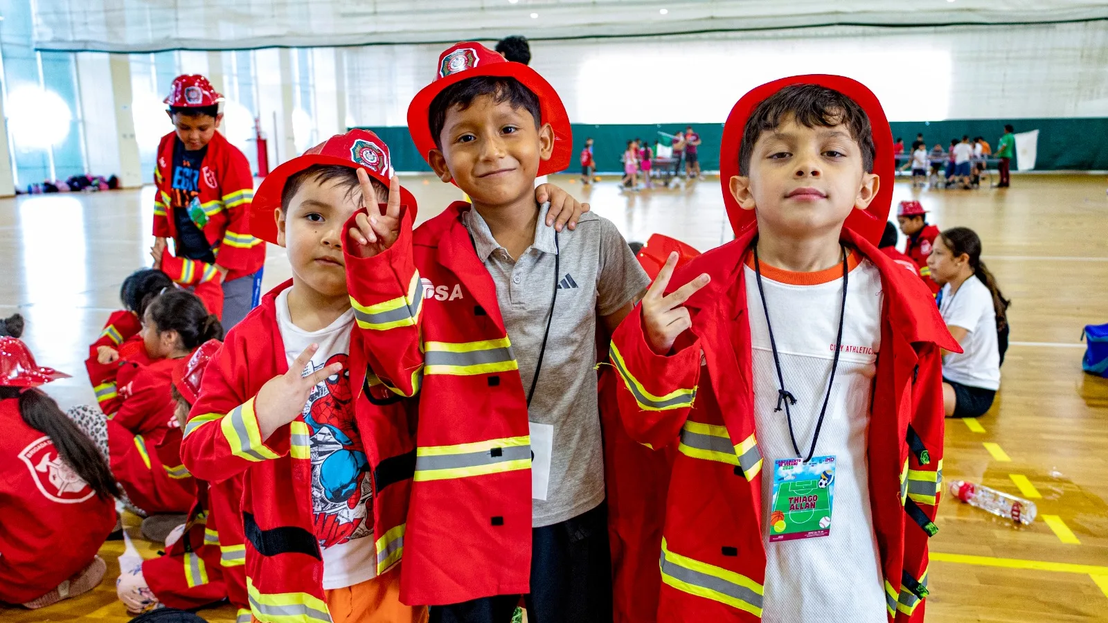 Niñas y niños aprenden primeros auxilios en campamento de Reynosa