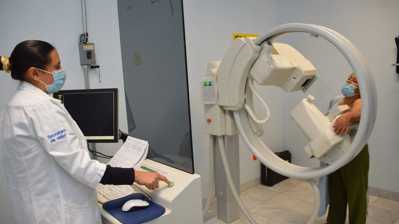 Otorgan al Hospital General de León reconocimiento nacional por mastografías de tamizaje