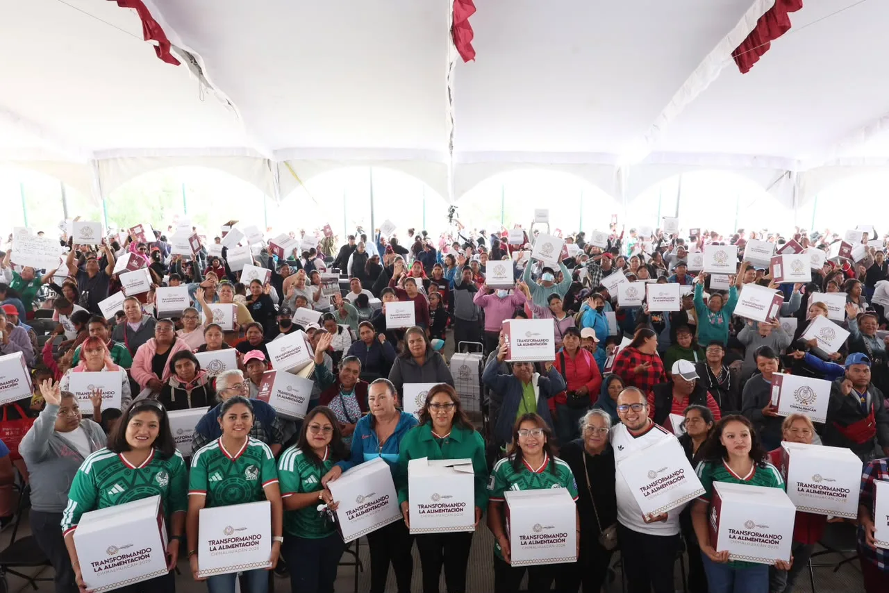 Programa 'Transformando la Alimentación' entrega mil 366 canastas básicas en Chimalhuacán