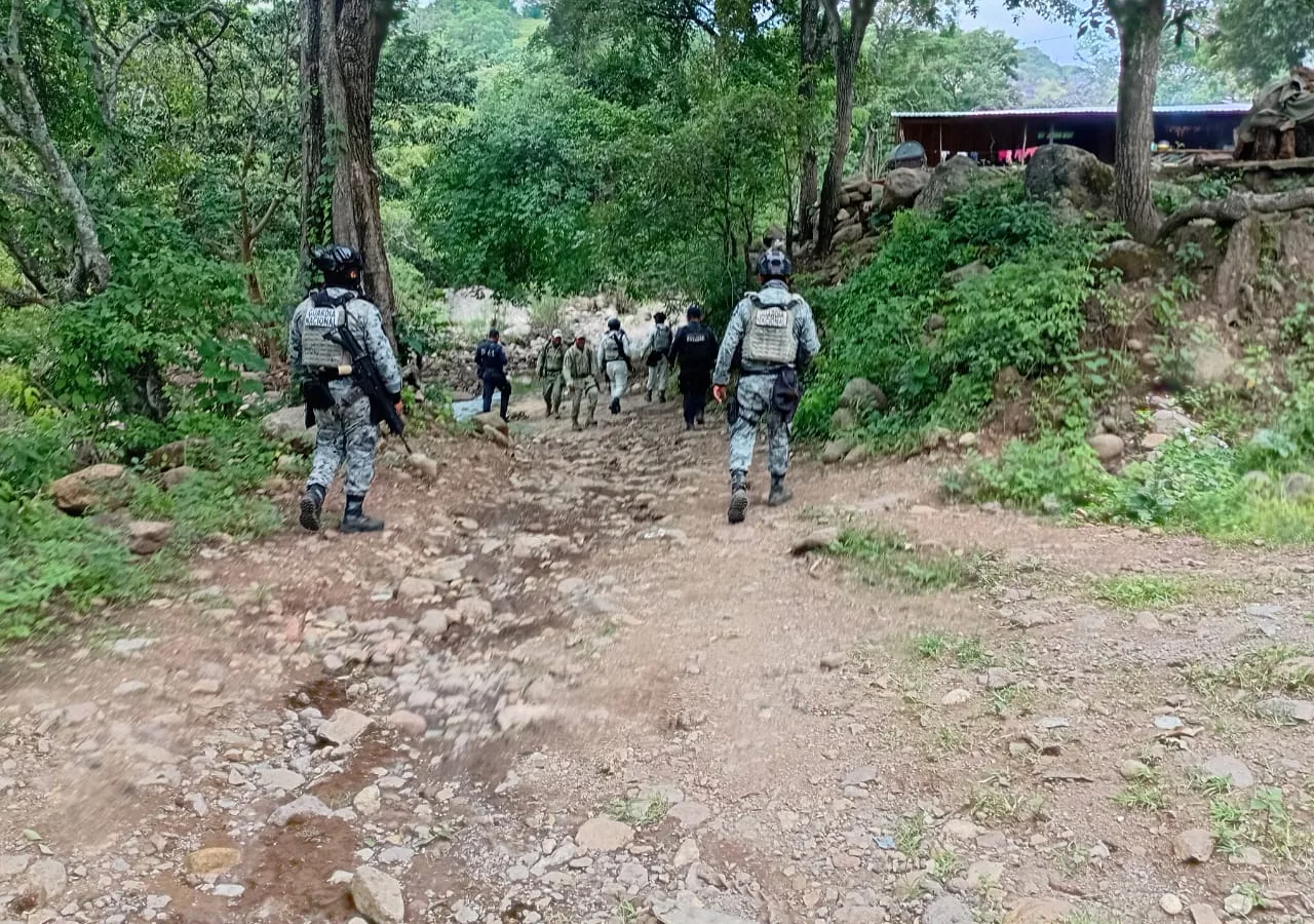 Refuerzan operativos de seguridad en comunidades de Coyuca de Catalán