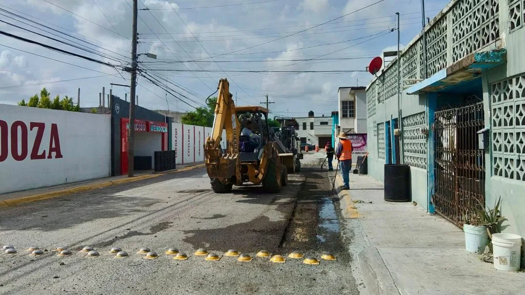 Rehabilitan vialidad en colonia Narciso Mendoza de Reynosa