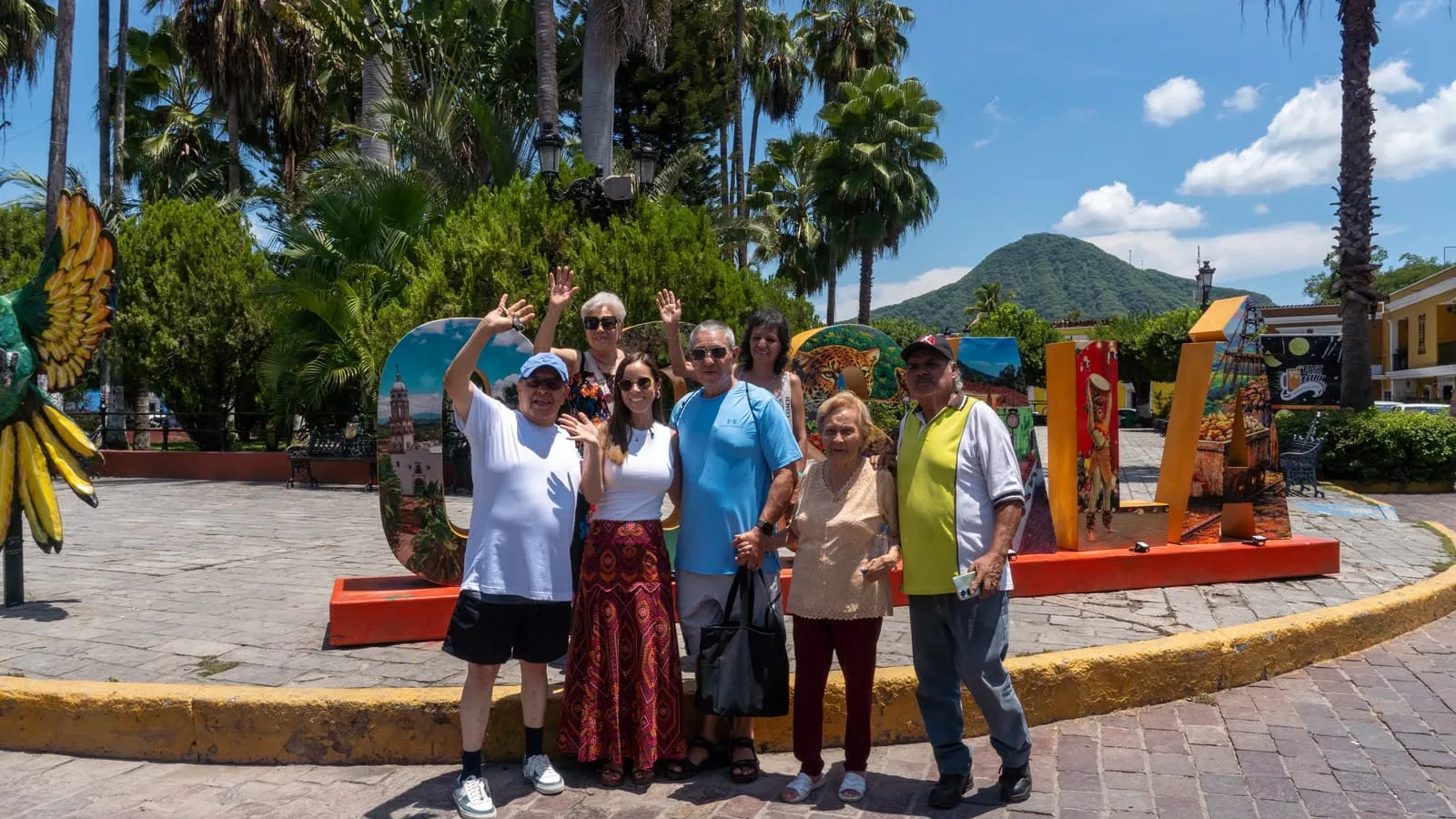 Secretaria de Turismo de Sinaloa recorre Cosalá para fortalecer oferta turística veraniega