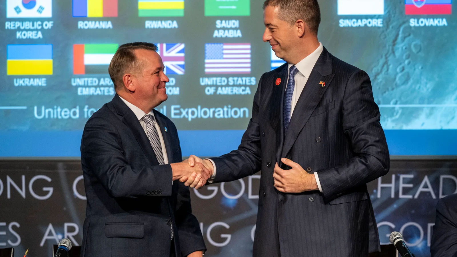 Serbia firma los Acuerdos Artemis; NASA destaca legado de ingenieros serbios