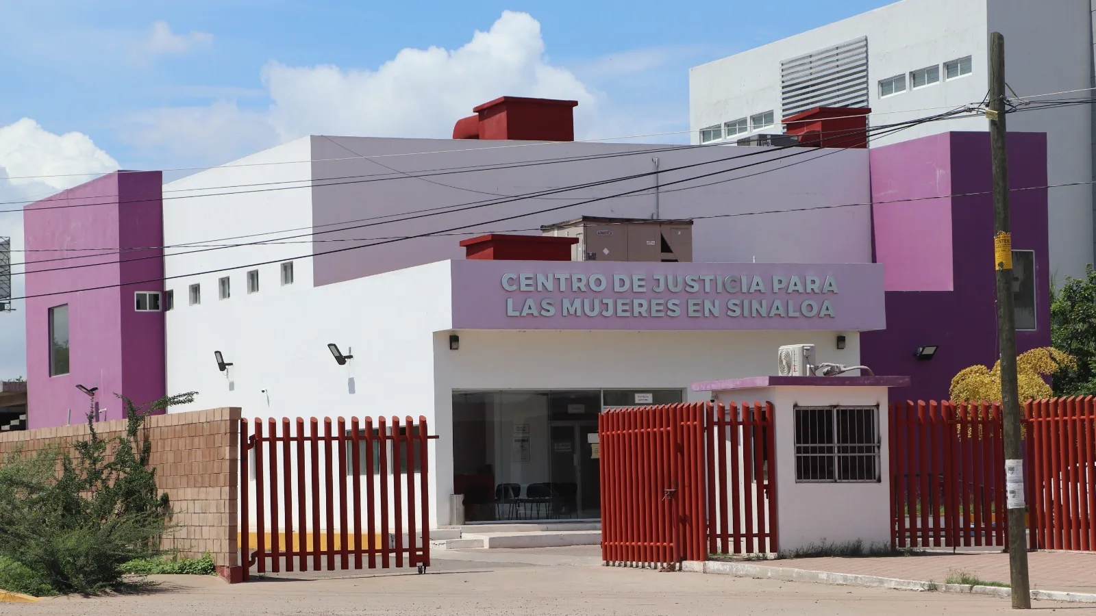 Sinaloa mantiene abiertos centros de apoyo a mujeres durante vacaciones de verano