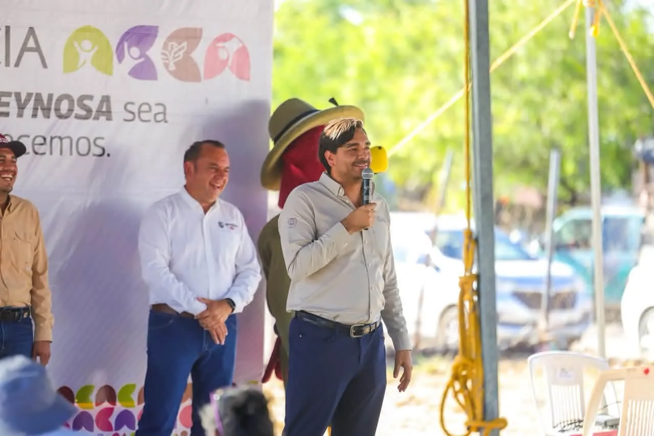 Vecinos de Emiliano Zapata y Electricistas reciben reconocimientos tras programa de limpieza