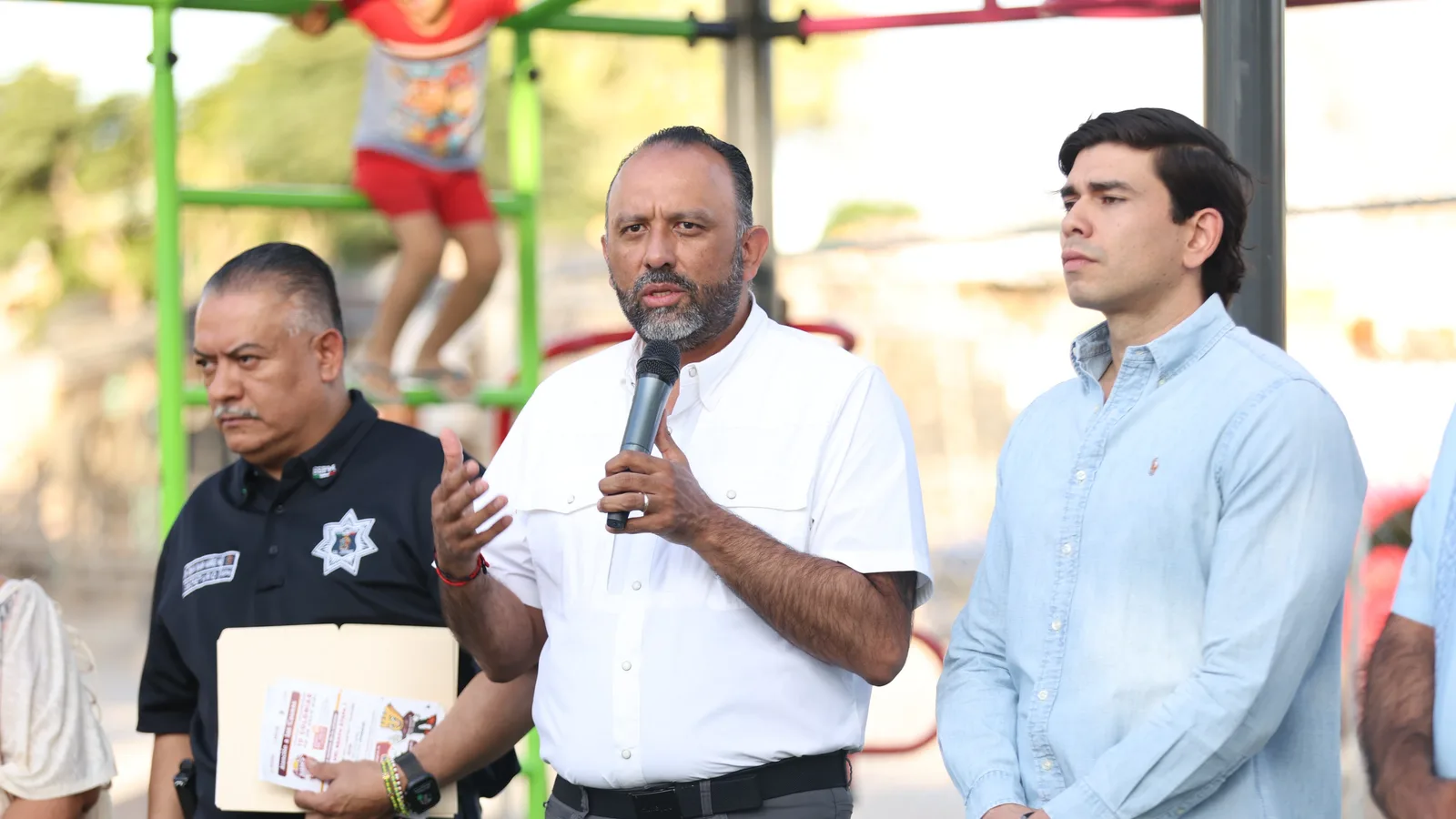 Vecinos de Riberas del Bravo estrenan parque renovado tras 25 años de abandono